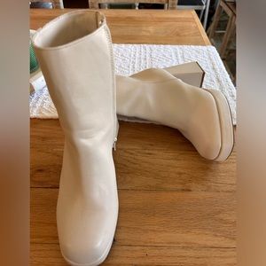 Cream Boots Sz 9